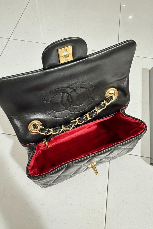 Black purse